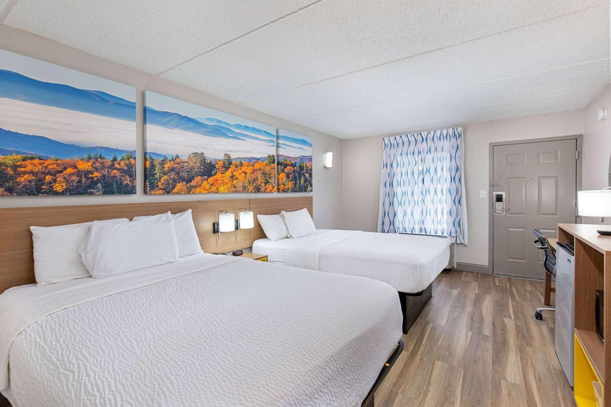 Days Inn By Wyndham Knoxville North Powell Esterno foto