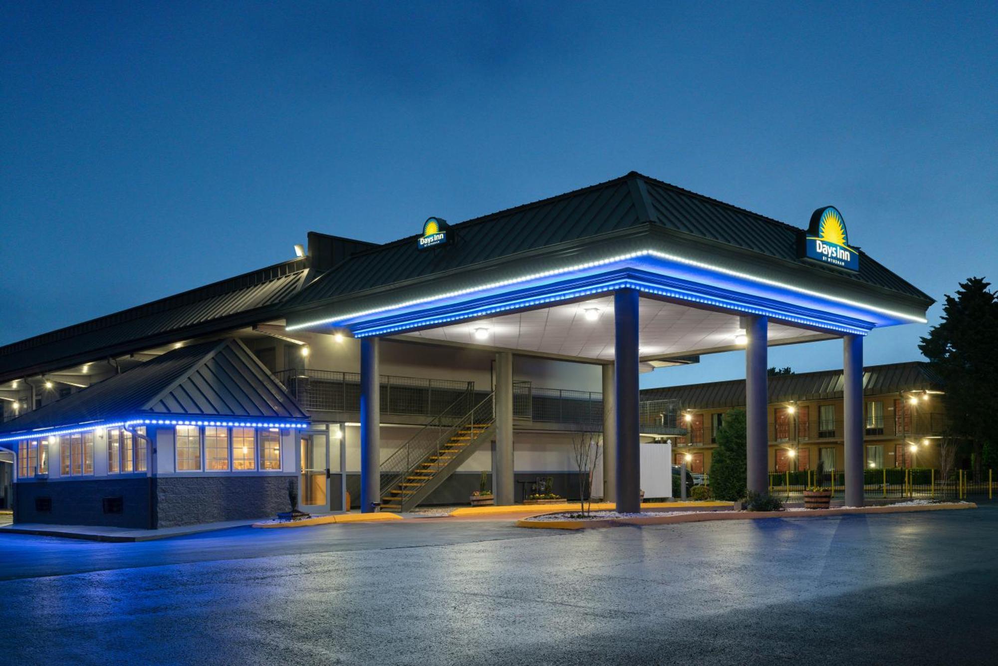Days Inn By Wyndham Knoxville North Powell Esterno foto