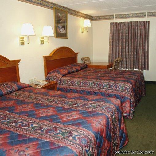 Days Inn By Wyndham Knoxville North Powell Camera foto